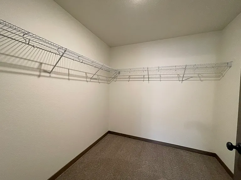 Gateway Place Apartments — Photo 31