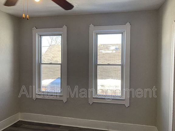 4th image of 3521 W 58th St #3523
