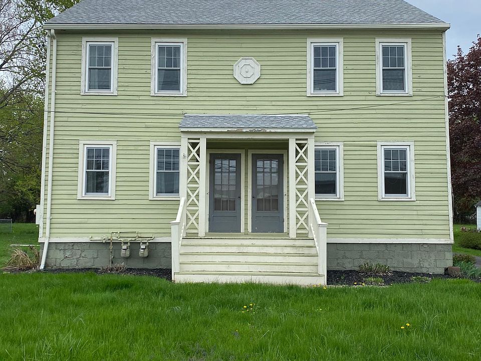 1st image of 202 Harry Howard Ave
