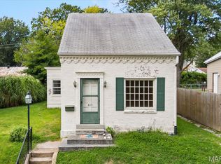 415 N 4th St, Belleville, IL 62220