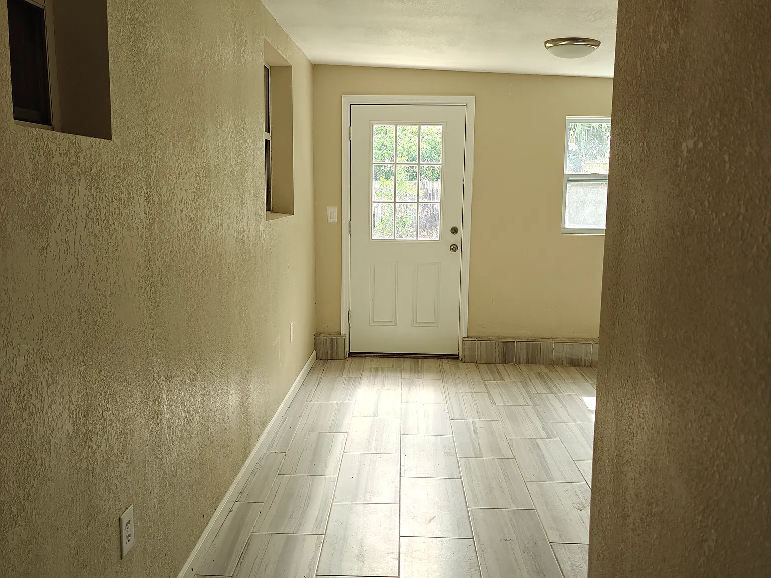 4 bed, 1262 sqft, $2,300 — Photo 4