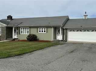 42 Salem Dr, North Providence, RI 02904