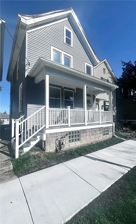 409 Oakland Ave photo 1