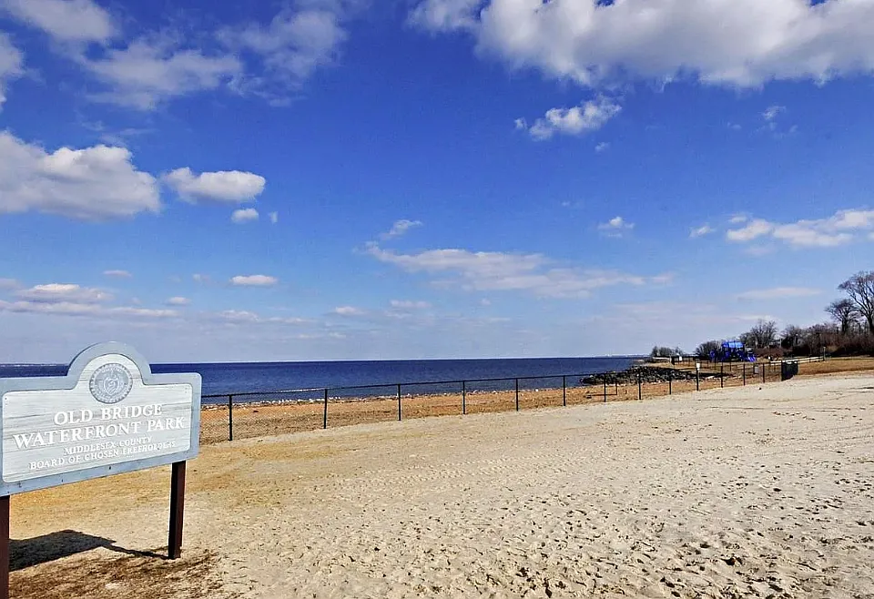 239 Shoreland Cir #239