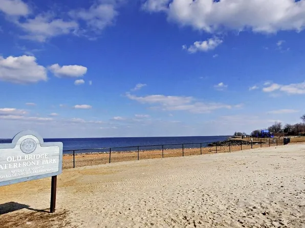 239 Shoreland Cir #239, South Amboy, NJ 08879