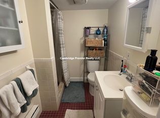 34 Chatham St #B, Cambridge, MA 02139