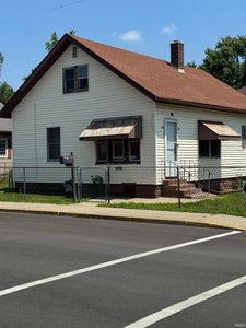 922 S Spring St, Mishawaka, IN, 46544