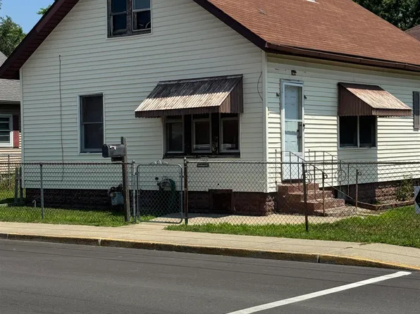 922 S Spring St, Mishawaka, IN 46544