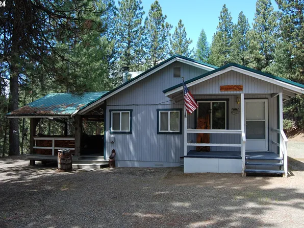 339 Climax St, Sumpter, OR 97877