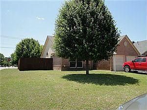 3rd image of 4760 Baytree Dr