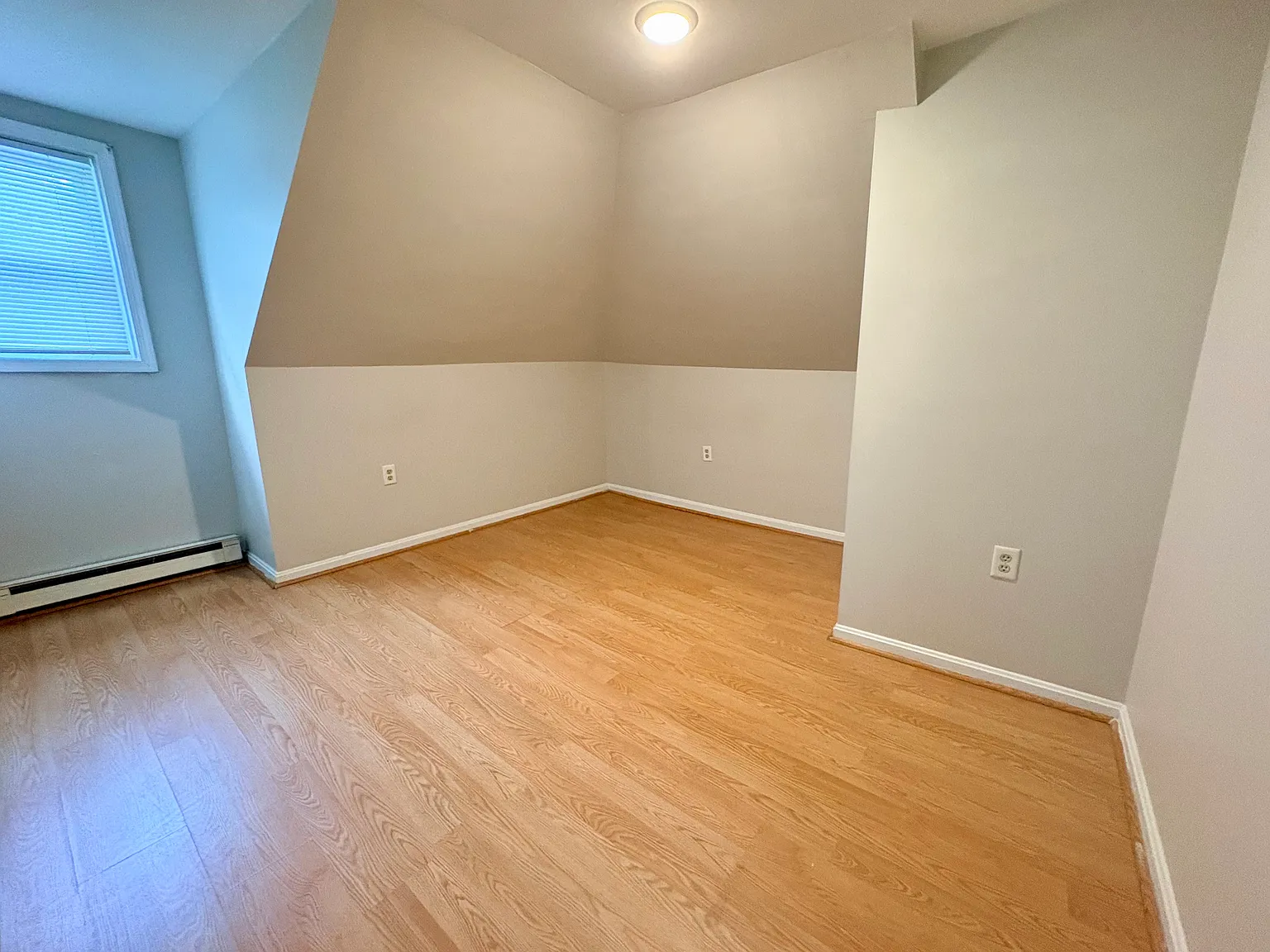 11689 Somerset — Photo 4