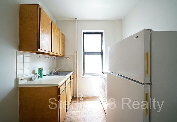 4th image of 32-34 41st St #1F