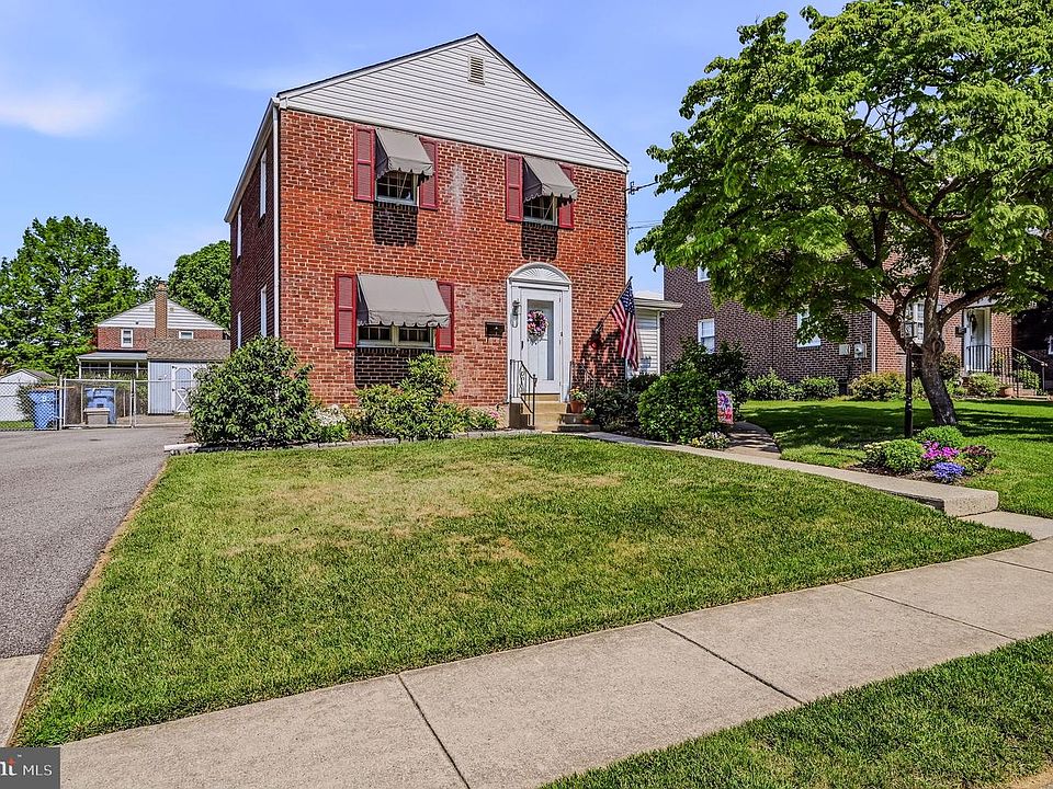 1st image of 33 Richard Ave