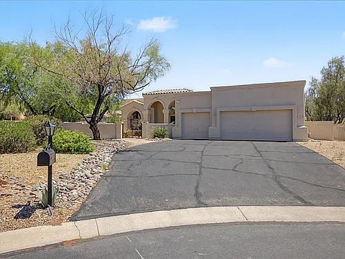 1640 W Geranium Pl Photo 1