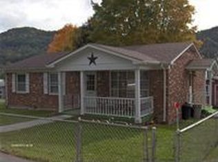 35 Rivoire Cir, White Sulphur Springs, WV 24986