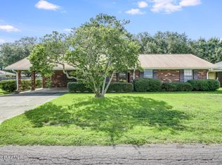 2030 Albert St, Saint Martinville, LA 70582