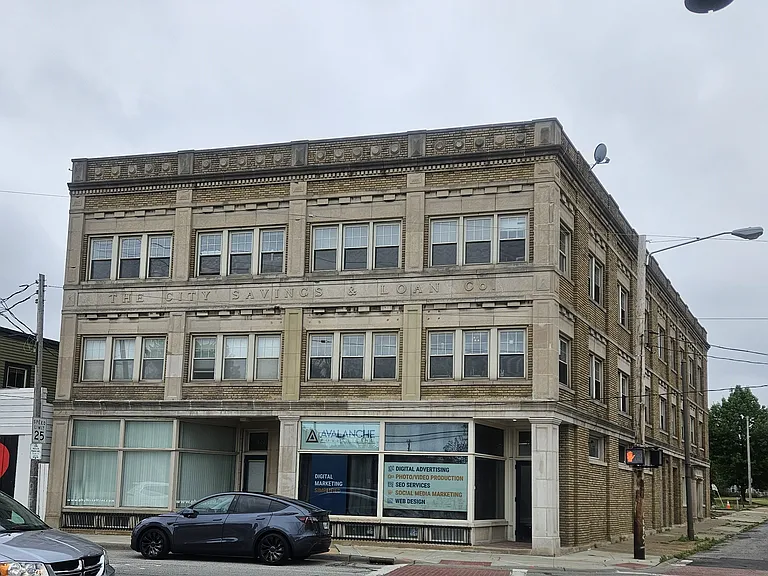 1401 W. 75th st