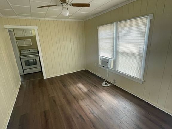2nd image of 2745 9th St E #A