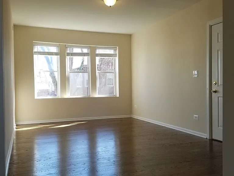 1501-1503 N Kolin 4316 4322 W — Photo 5