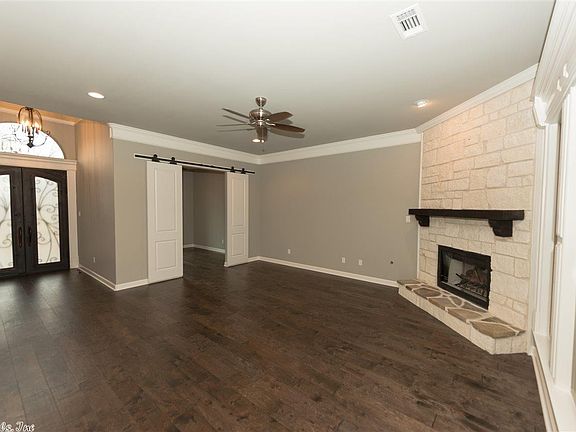 3rd image of 7533 Garden Way Dr