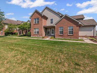 48719 Brighton Ct #140, New Baltimore, MI, 48047