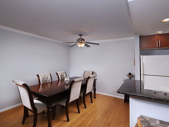 4th image of 15511 Sherman Way APT 14