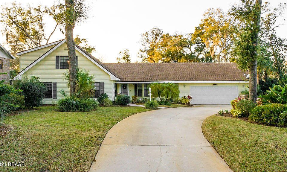 1st image of 320 River Bluff Dr
