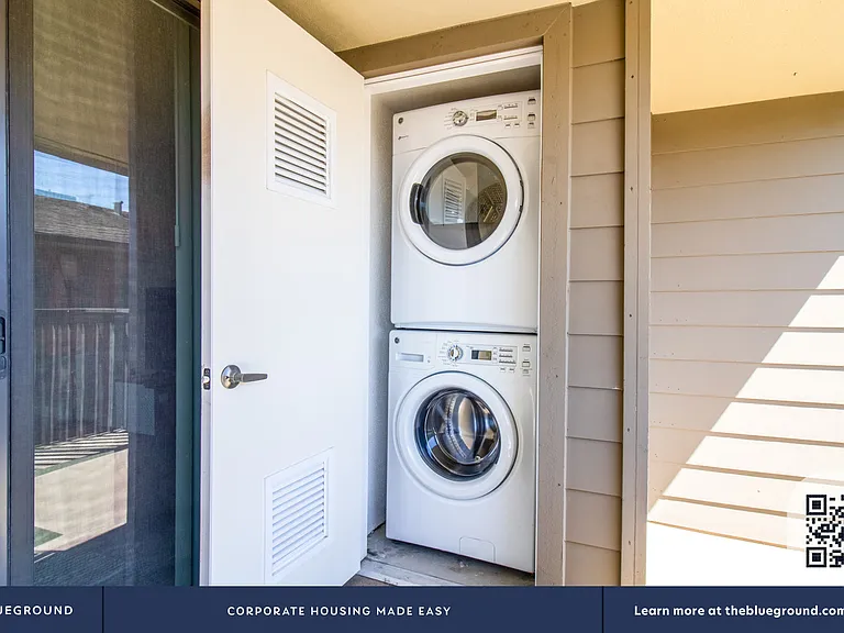 Washer/Dryer in Apartment