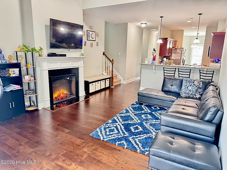 1807 Fox Den Way #6 — Photo 7