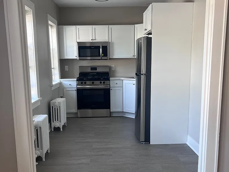 3528 N Oakland Ave #4 — Photo 4