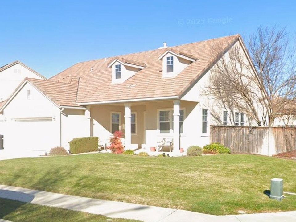 1st image of 202 Silver Oak Dr