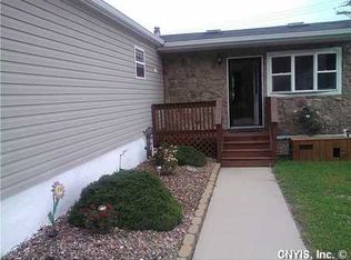4 Dausman Rd, Pennellville, NY 13132