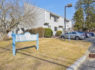 85 Niles Hill Rd UNIT 11, New London, CT 06320