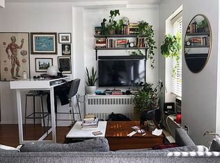 411 Adelphi St #2F, Brooklyn, NY 11238