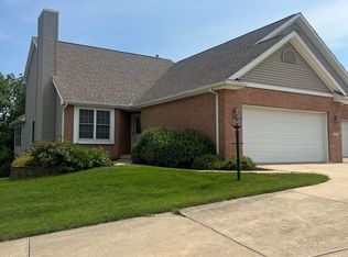 1712 Tin Cup Rd, Mahomet, IL 61853