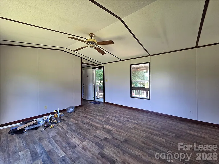 201 Ratchford Farm Rd — Photo 3