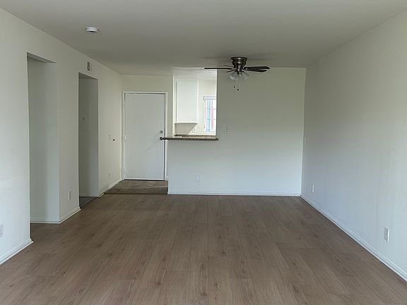2nd image of 17450 Burbank Blvd #105