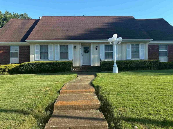 1203 S Hester Cir, Memphis, TN 38116