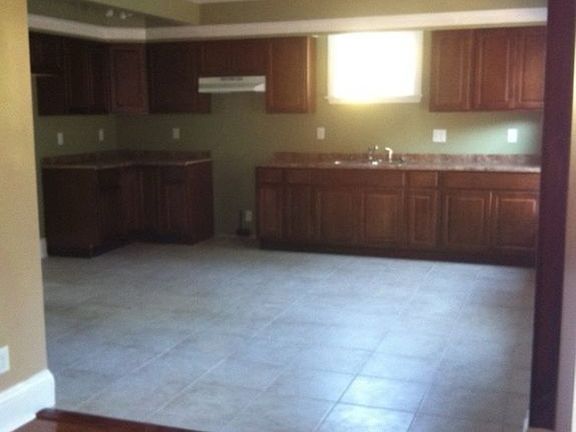 3rd image of 313 Norwood Ave #2