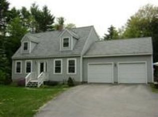 7 Patricias Way, Falmouth, ME 04105