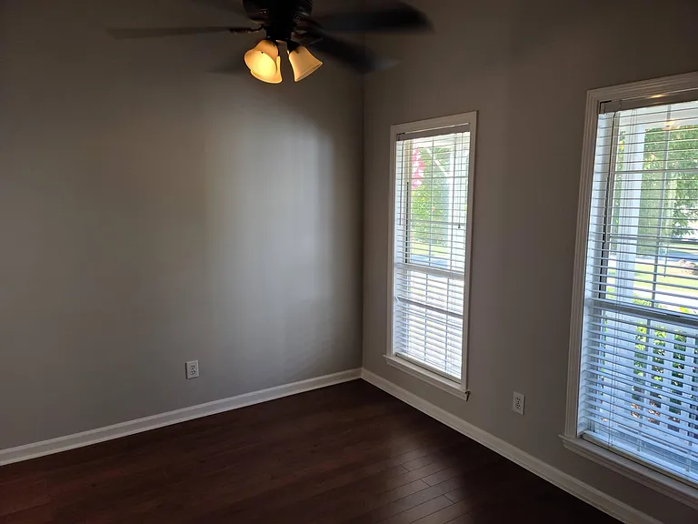 106 Sagamore Ln — Photo 24
