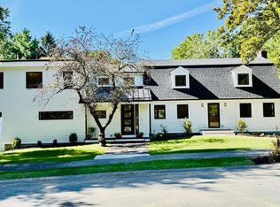 1 Maureen Rd, Lexington, MA 02420