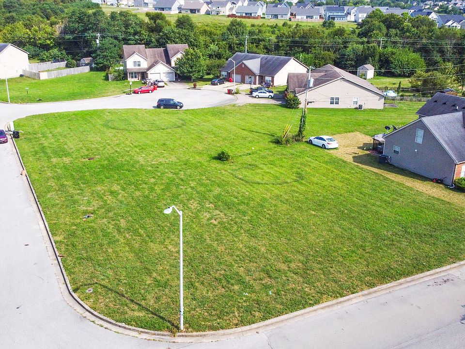 2nd image of 101-103 Elkchester Cir