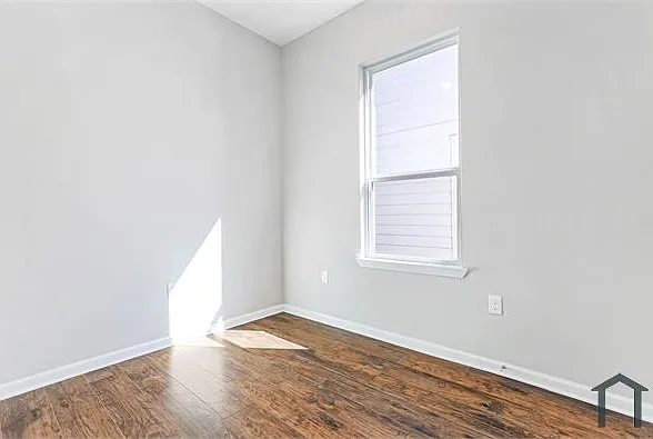 1430 Elysian Fields Ave — Photo 5