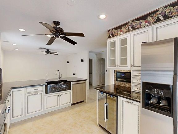 2nd image of 23330 La Vida Way