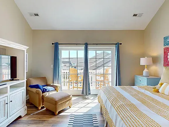 670 Saint Joseph St #204 — Photo 13