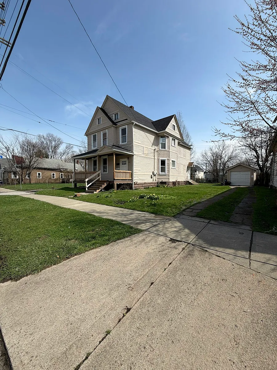 Building Photo - 3295 W 44th St #UPPER
