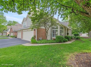 30W032 Laurel Ct, Warrenville, IL 60555