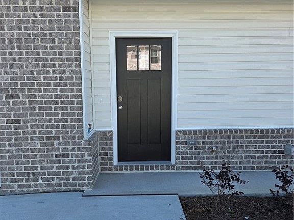 2nd image of 464 Governor Treutlen Cir