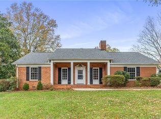 1265 6th St NW, Hickory, NC 28601